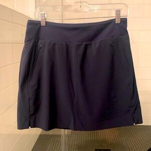 Women’s size small Athleta navy colored Soho Skort